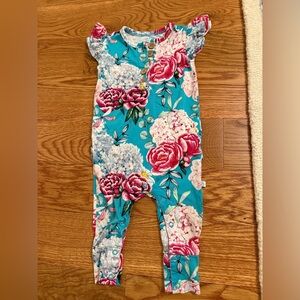 Posh Peanut Eloise Ruffle Cap sleeve Romper size 9-12 Months